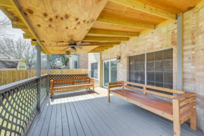 Austin Home with Deck - 9 Mi to Zilker Park!